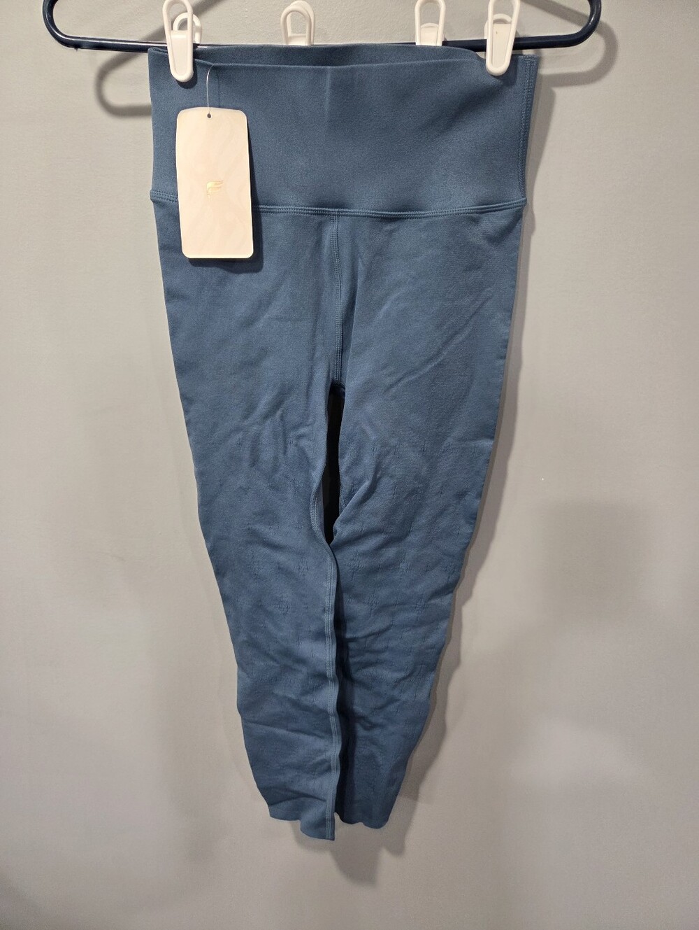 New with tags high waisted 7/8 size large fabletics leggings